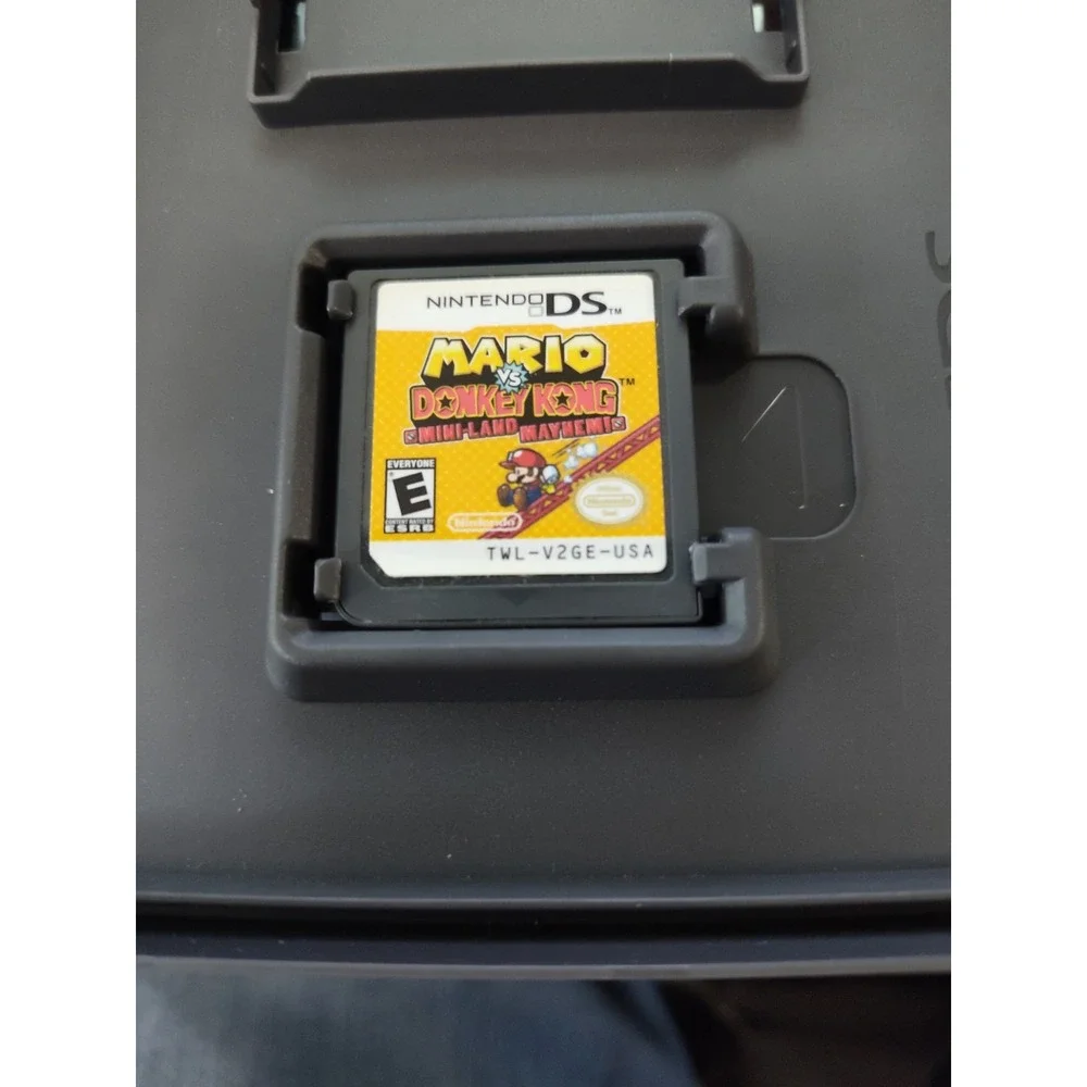 Mario vs. Donkey Kong: Mini-Land Mayhem (Nintendo DS, 2011) Tested Working‎
